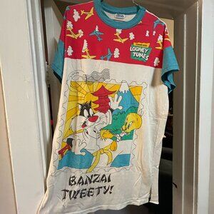 Rare Vintage “Travels with Looney Tunes” Bonzai Tweety Graphic Tee – Tall XL